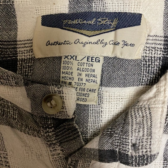 Men’s lightweight Henley - Picture 2 of 2